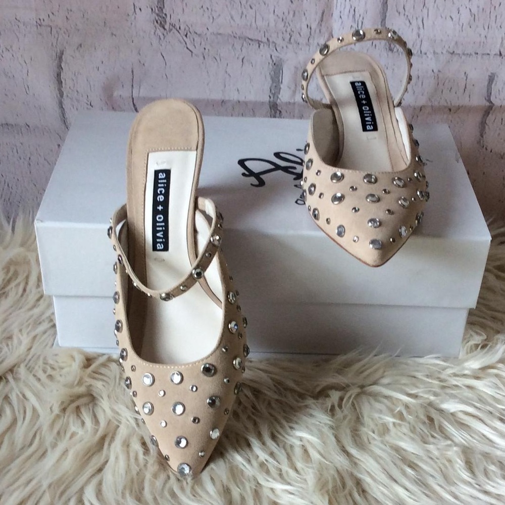 ALICE WOMEN"S SHOES,NUDE COLOR, SIZE 7, gi11